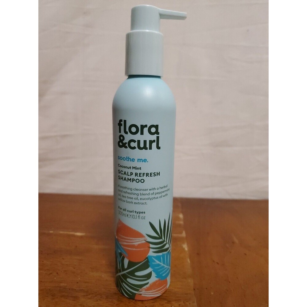 Flora & Curl Smoothe Me Coconut Mint Scalp Refresh Shampoo For Curly Hair